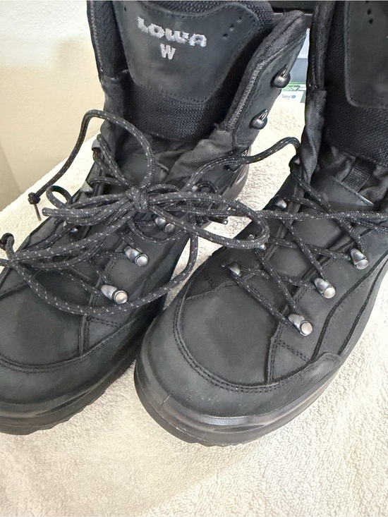 Lowa Renegade GTX Mid Wide Gore-Tex Hiking Boots main image 8